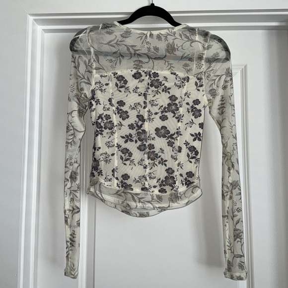 Free People Betty’s Garden Top | Neutral Combo | Size Small - Picture 6 of 9